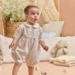 ropón con capa papa pasamanerías