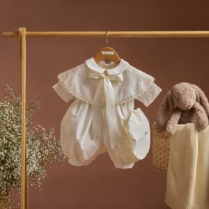 ropón con capa papa pasamanerías