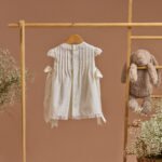 bata algodón bordada a mano