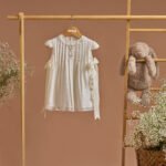 bata algodón bordada a mano